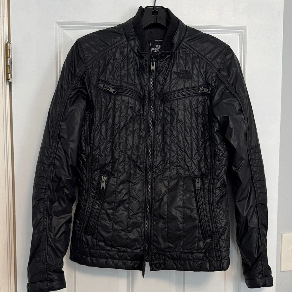 NORTHFACE WOMENS BLACK LIGHTWEIGHT JACKET - Picture 1 of 4